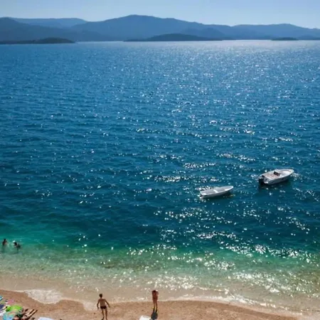 Daire Angenehme In Mit Privatem Parkplatz By Interhome