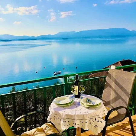 Daire Angenehme In Mit Privatem Parkplatz By Interhome