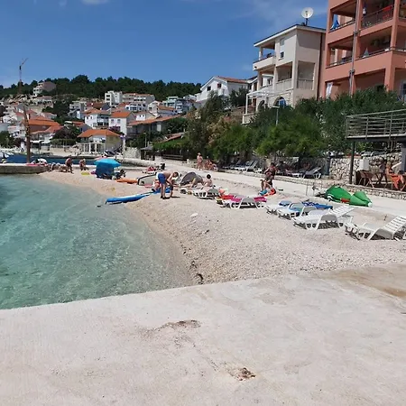 Angenehme In Mit Privatem Parkplatz By Interhome *