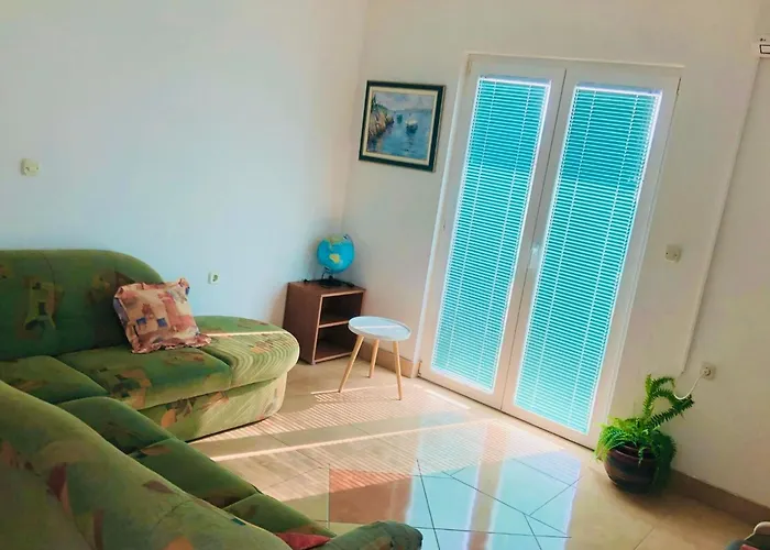 Angenehme In Mit Privatem Parkplatz By Interhome 아파트 *