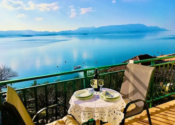 아파트 Angenehme In Mit Privatem Parkplatz By Interhome