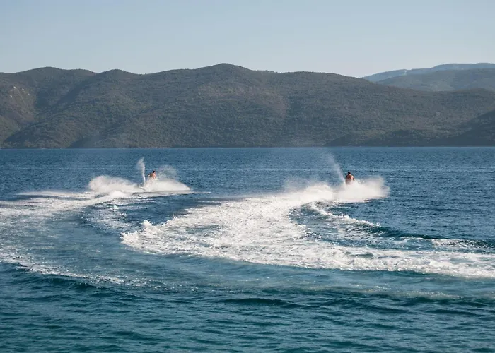 아파트 Angenehme In Mit Privatem Parkplatz By Interhome